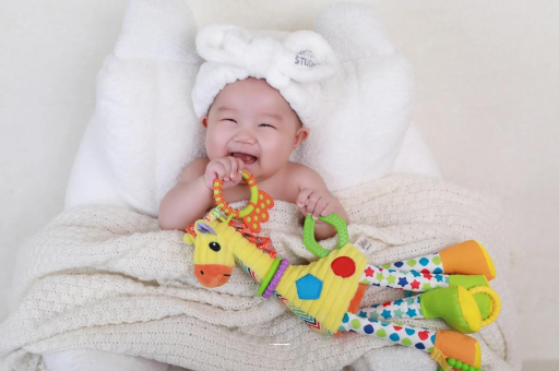 安陆宝宝的口欲期